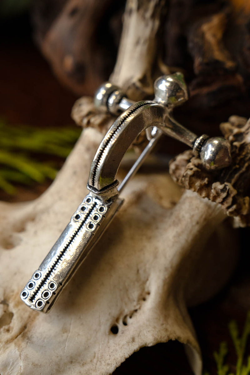 Romeinse kruisboogfibula, verzilverd brons