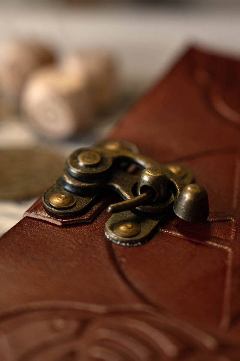 Skórzana książka Pentagram