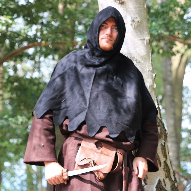 Woollen chaperon, black