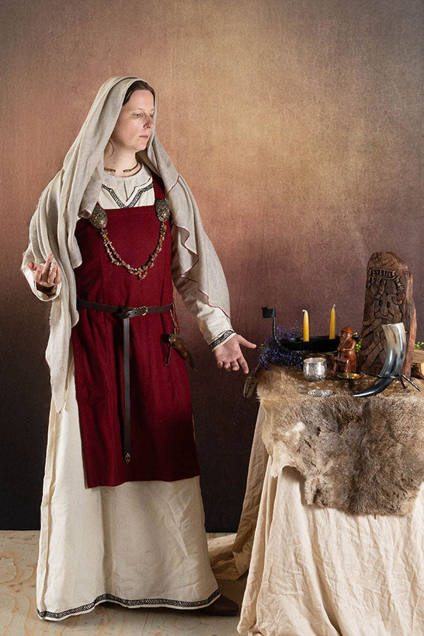 Hangeroc Frigg, red, wool blend