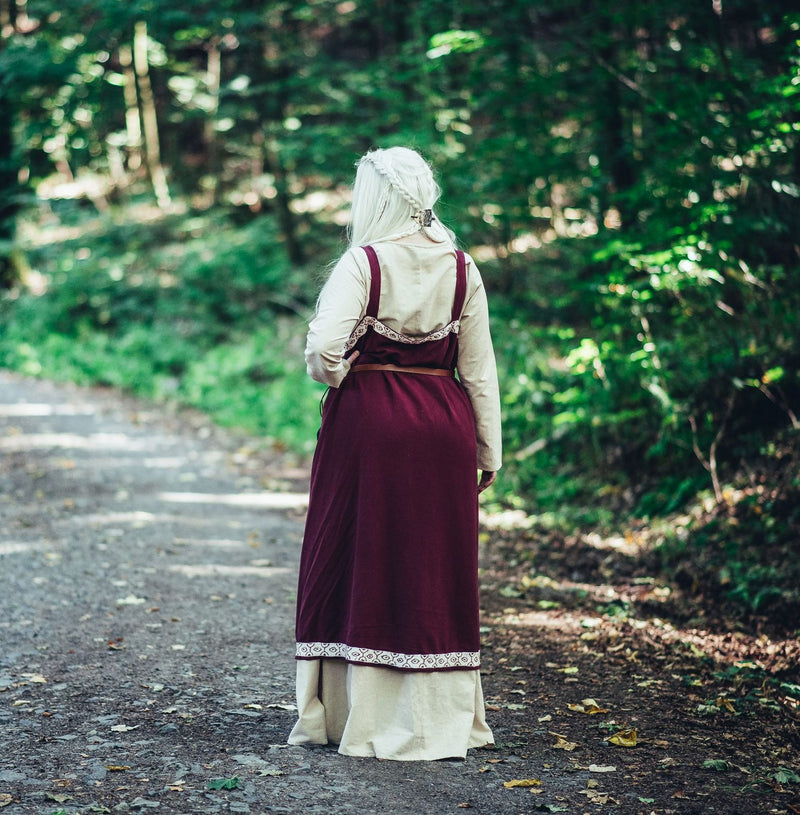 Hangeroc Svanhild, rood