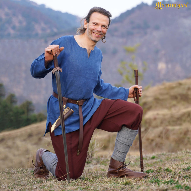 Winingas met raven fibulae, vissegraatmotief, wolmix