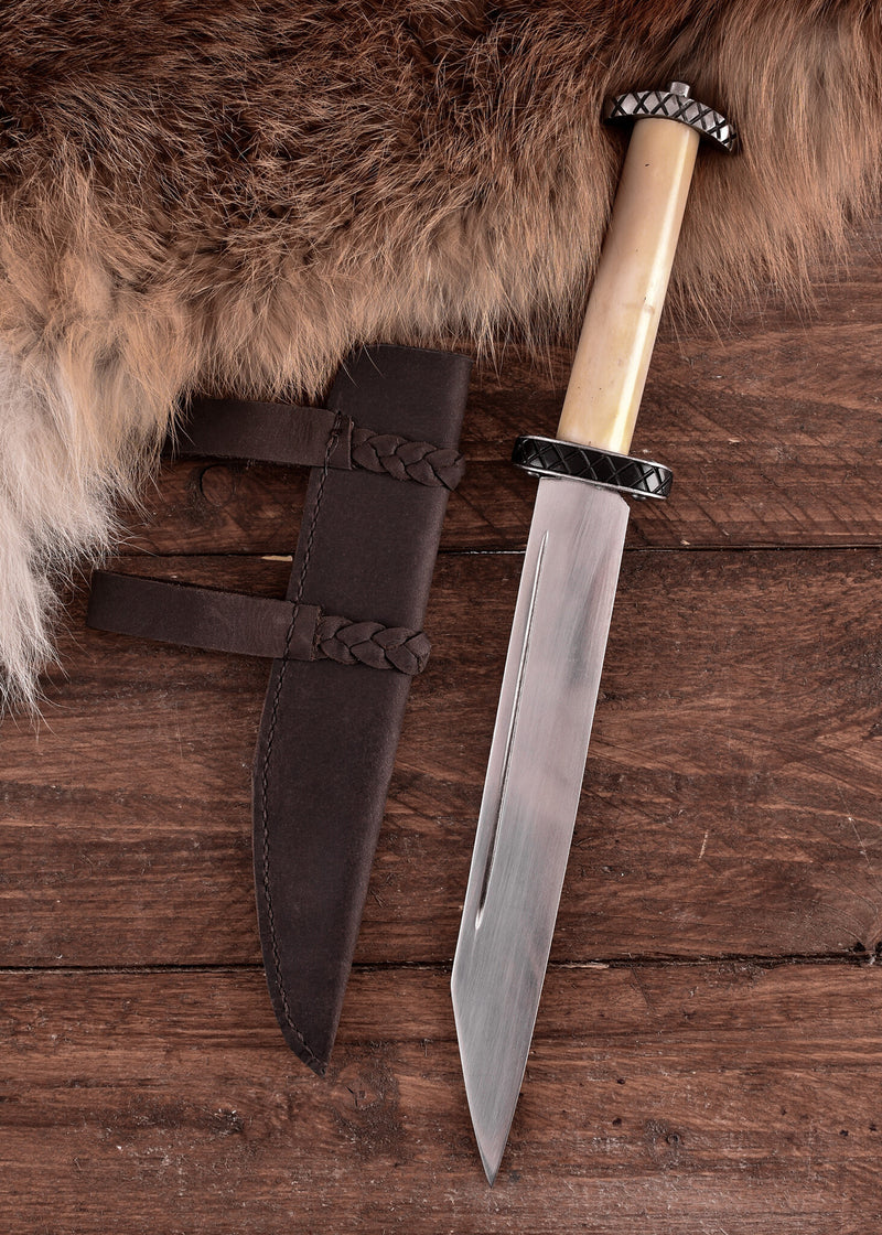 Seax Eriksson, semi-scherp