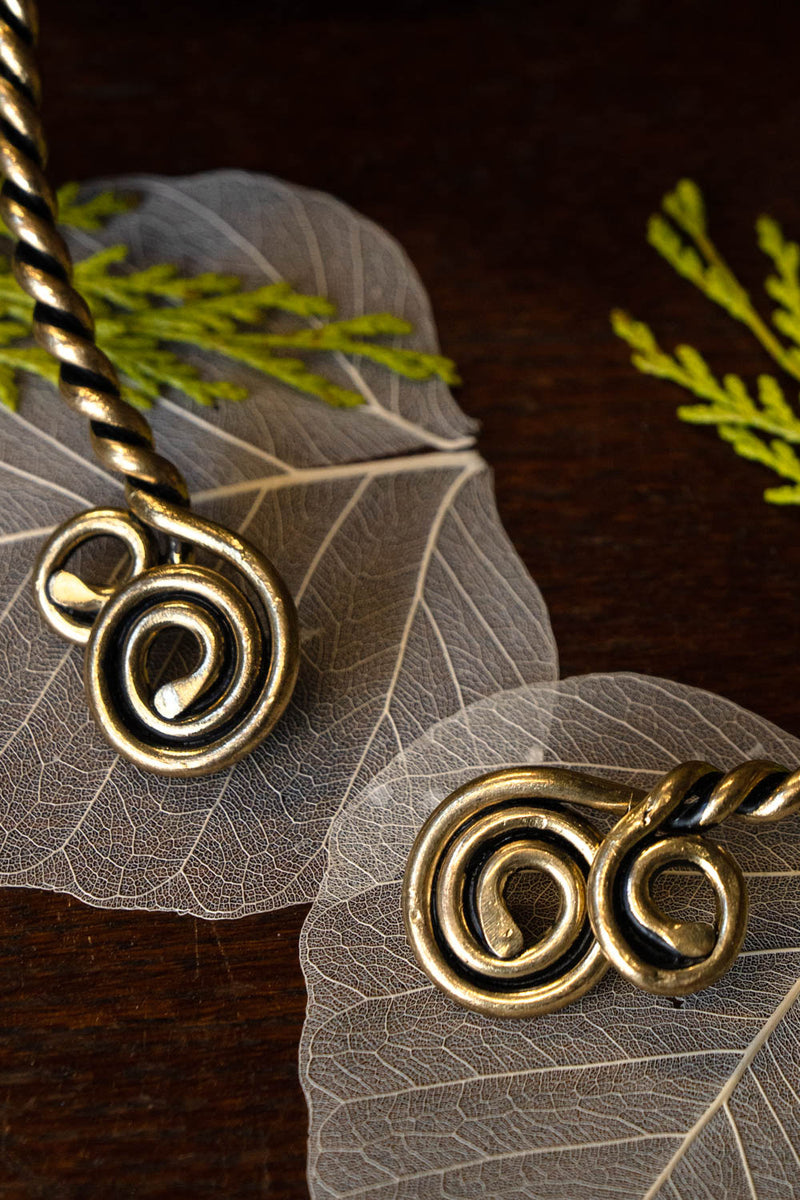 Torc met Keltische spiralen, brons