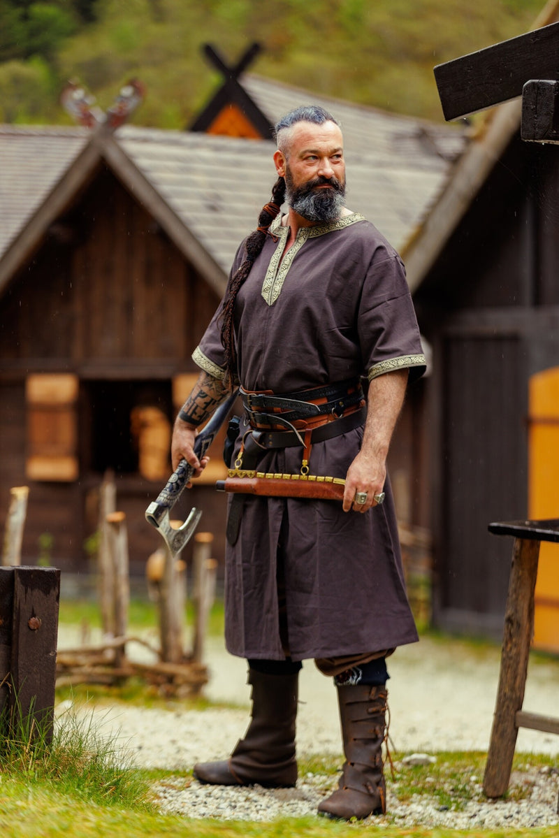 Keltische tuniek, korte mouwen, donkerbruin