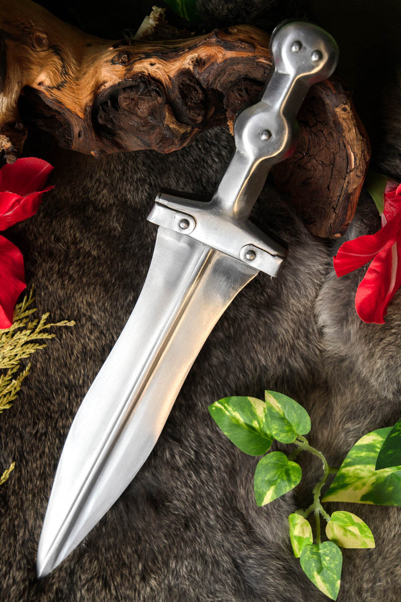 1e eeuwse pugio, type 1, semi-scherp