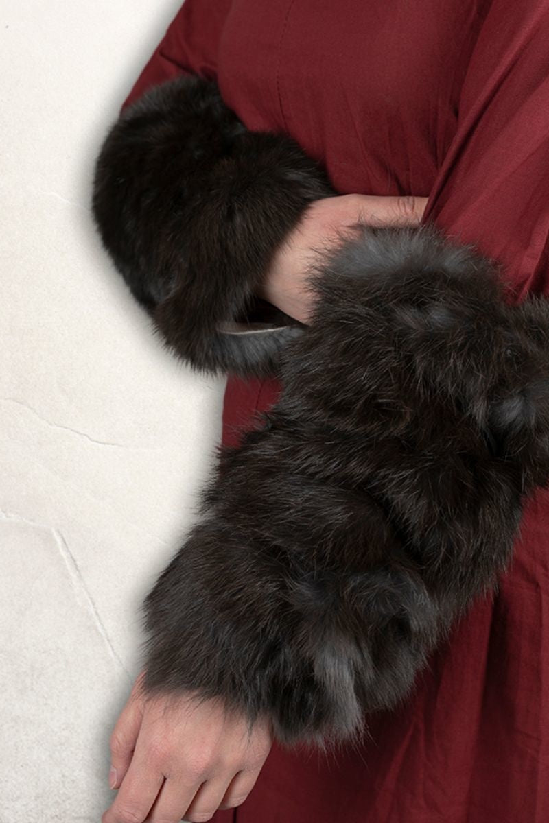 Bont armstuk Floki, Bont, Zwart