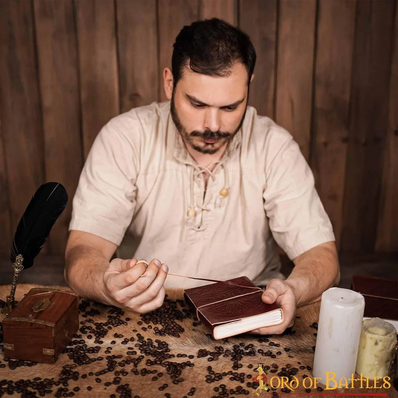 Leren boek Yggdrasil