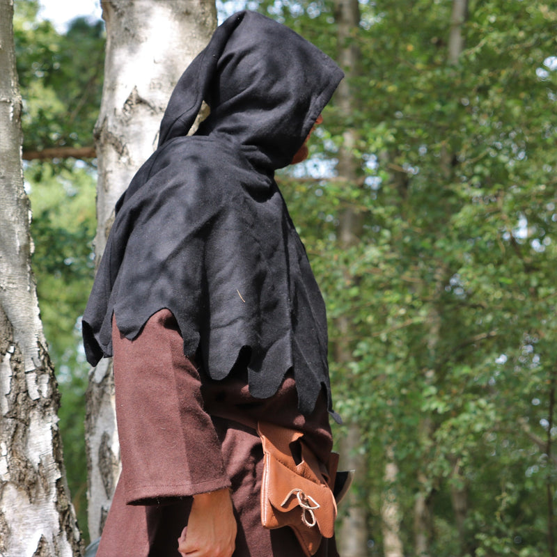 Woollen chaperon, black