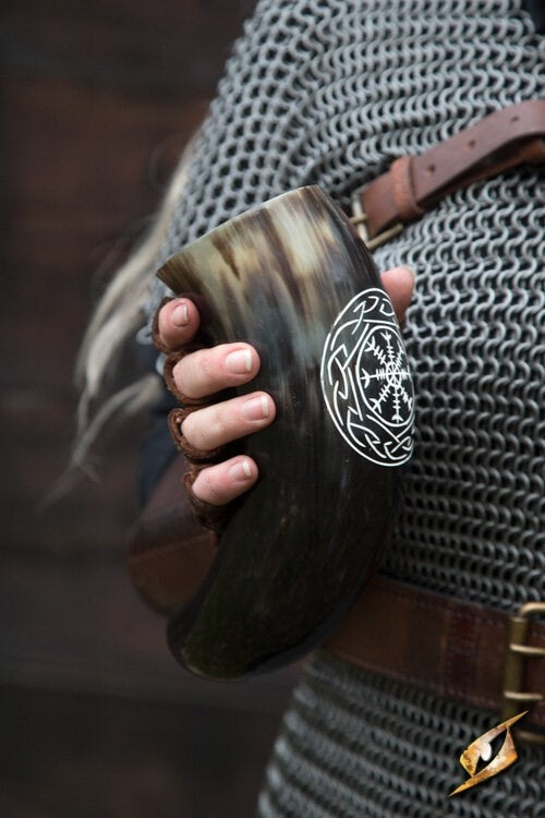 Viking drinkhoorn Aegisjalmur, donker, 500-650 ml