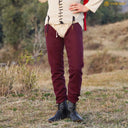 Middeleeuwse chausses, wol, donkerrood