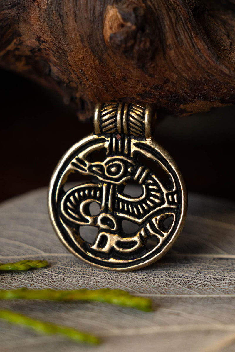 9e eeuws Birka amulet, brons