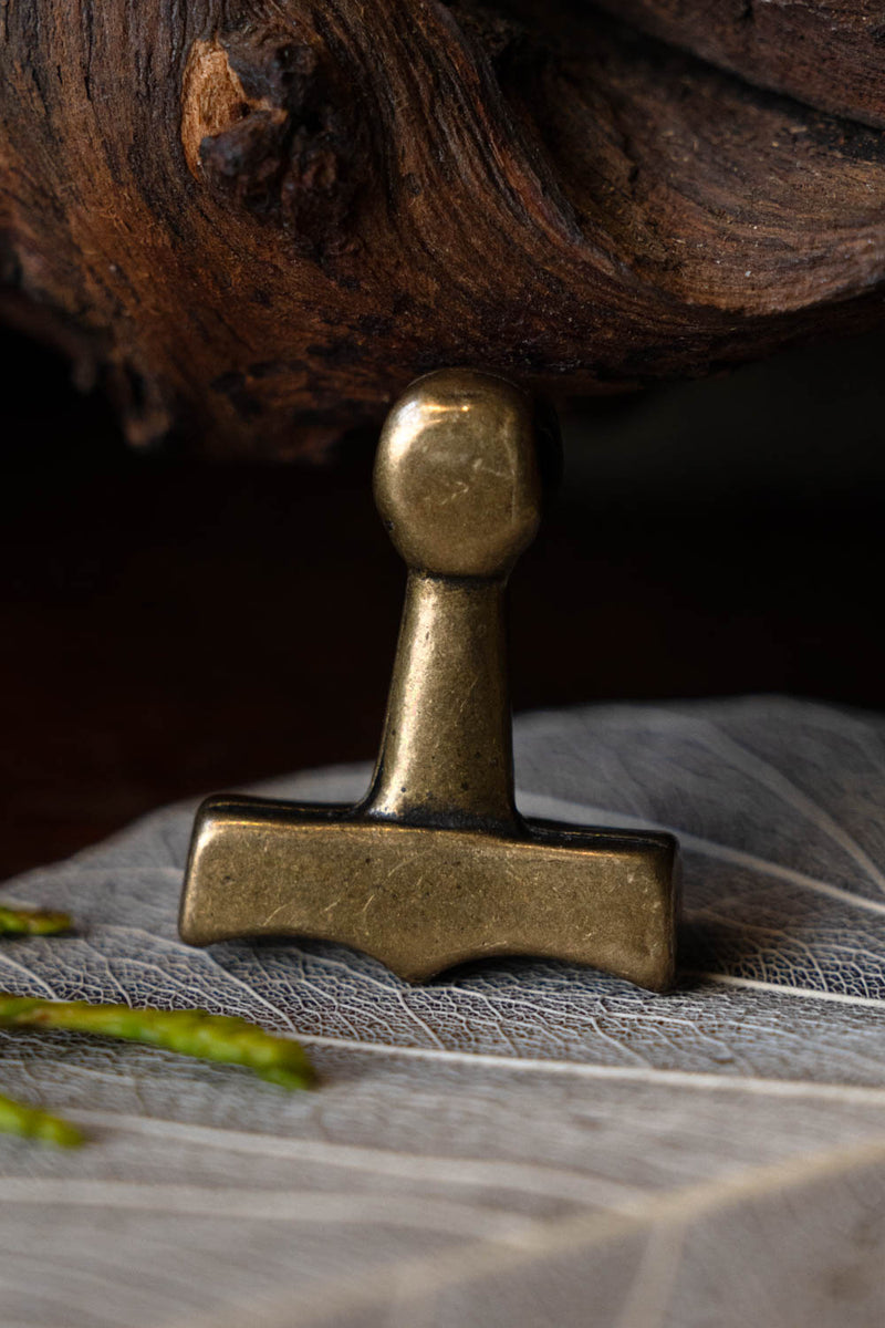 Thorshamer fra Sejro, bronze