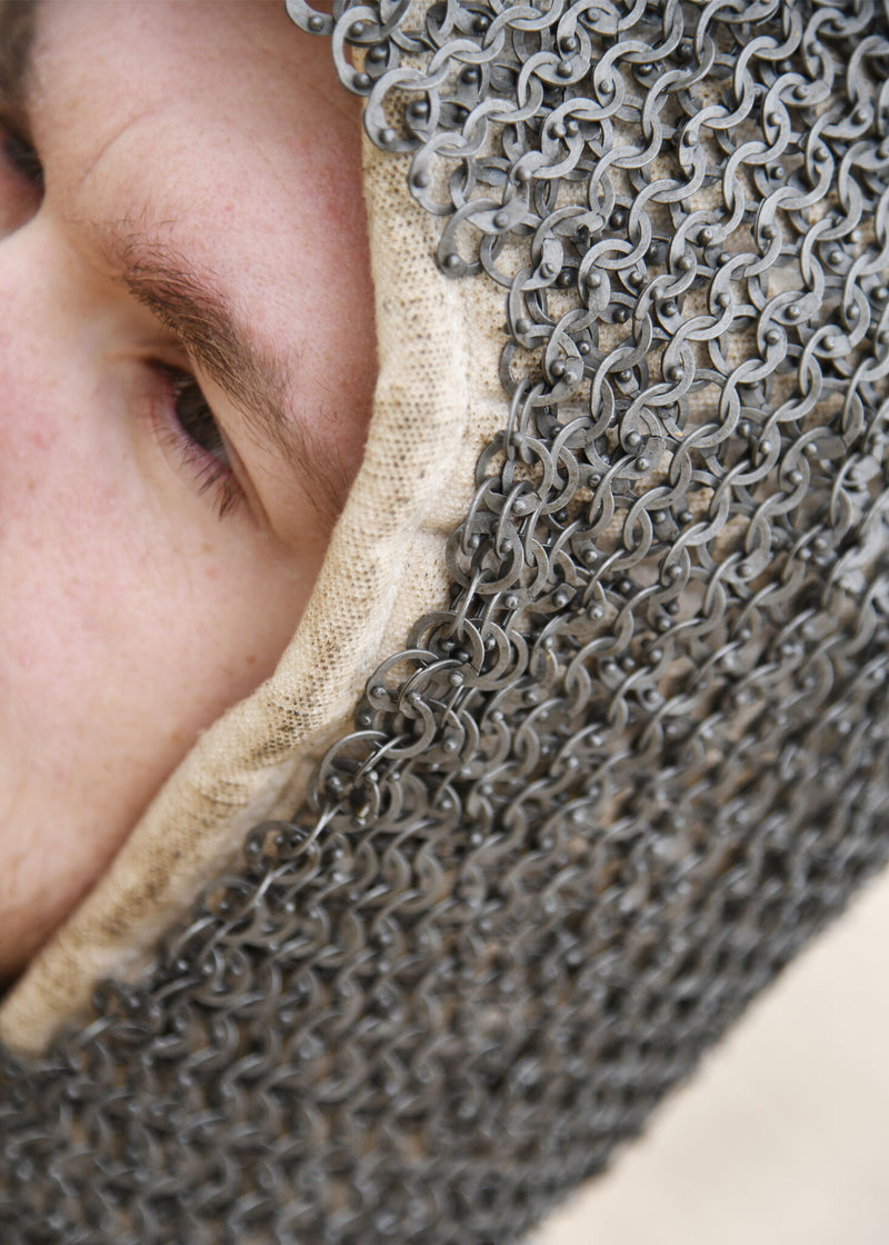 Cuffia di maglia con scollo quadrato, anelli piatti - rivetti rotondi, 8 mm 