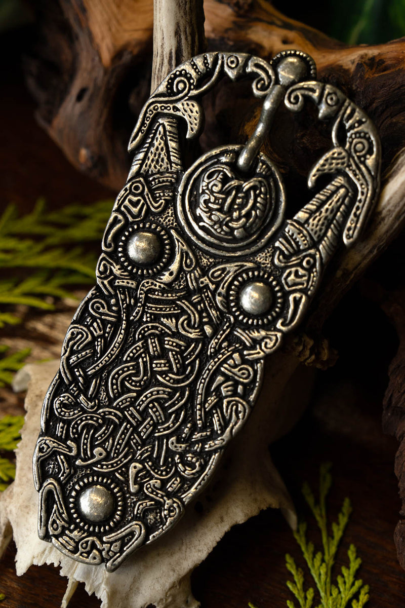 Sutton Hoo riemgesp, verzilverd