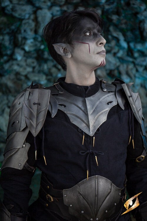 Dark elven Eventide pauldrons, 1 mm