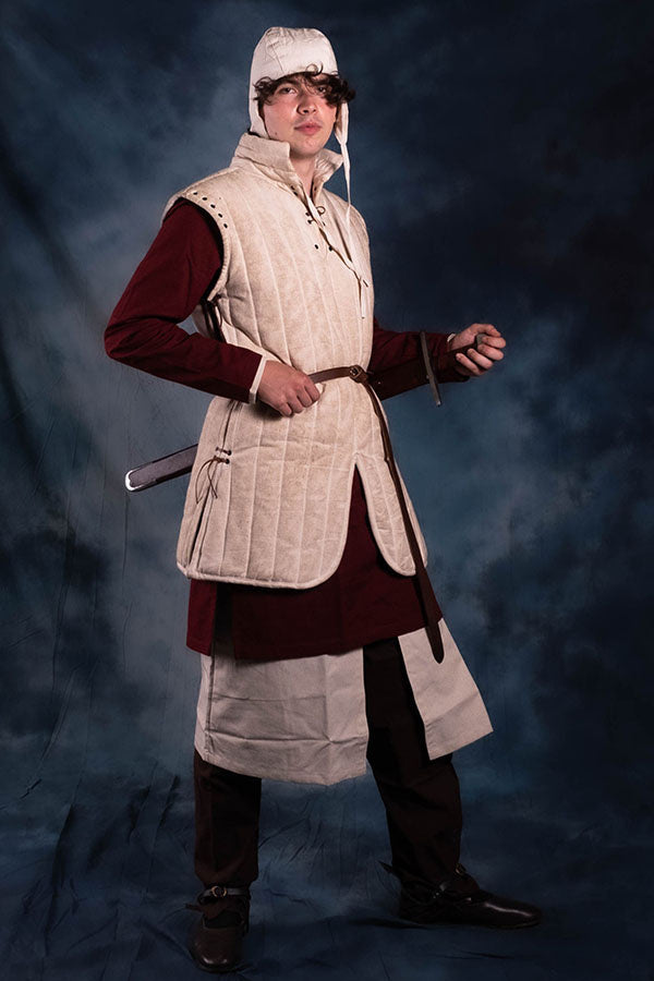 Long gambeson with detachable sleeves