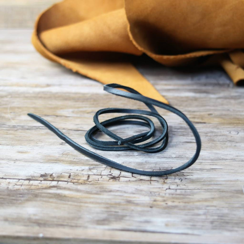 Lacet en cuir noir, 130 cm 