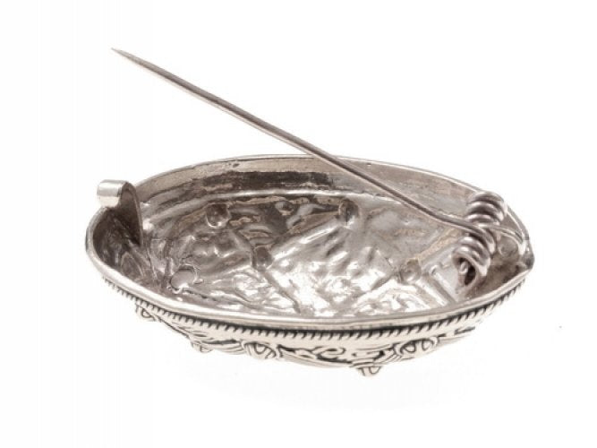 Schildpad broche Oseberg, verzilverd, prijs per stuk
