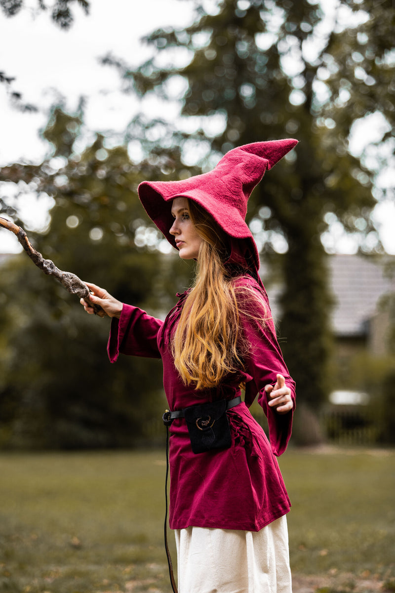 Heksehat, rød, uldfilt 