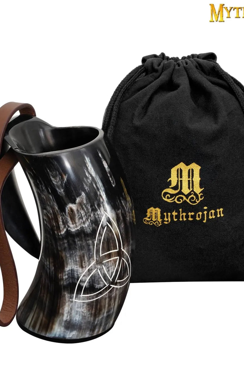 Hornmugg med triquetra, 500-650 ml 