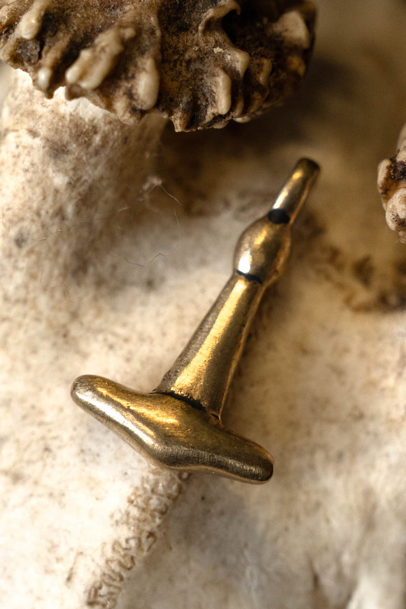 Haithabu Tors hammare, brons 