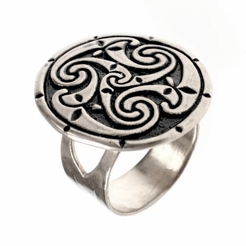 Keltische ring met trisquelion, verzilverd brons