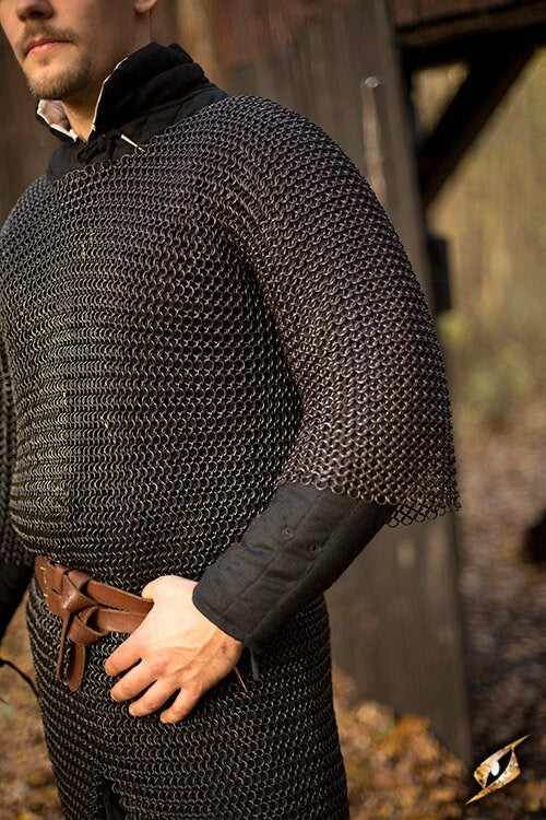 Hauberk met split, halflange mouwen, zwart, ongeklonken 9 mm