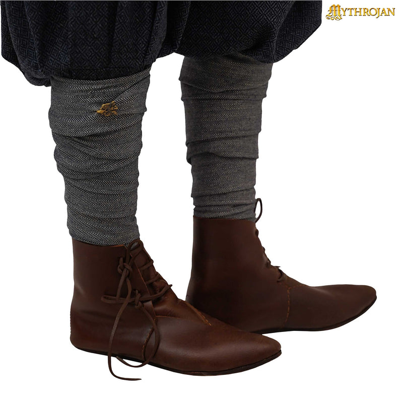 Winingas met raven fibulae, vissegraatmotief, wolmix