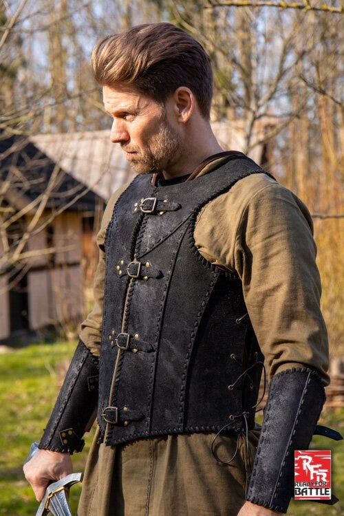 Brigandine z paskami, czarny