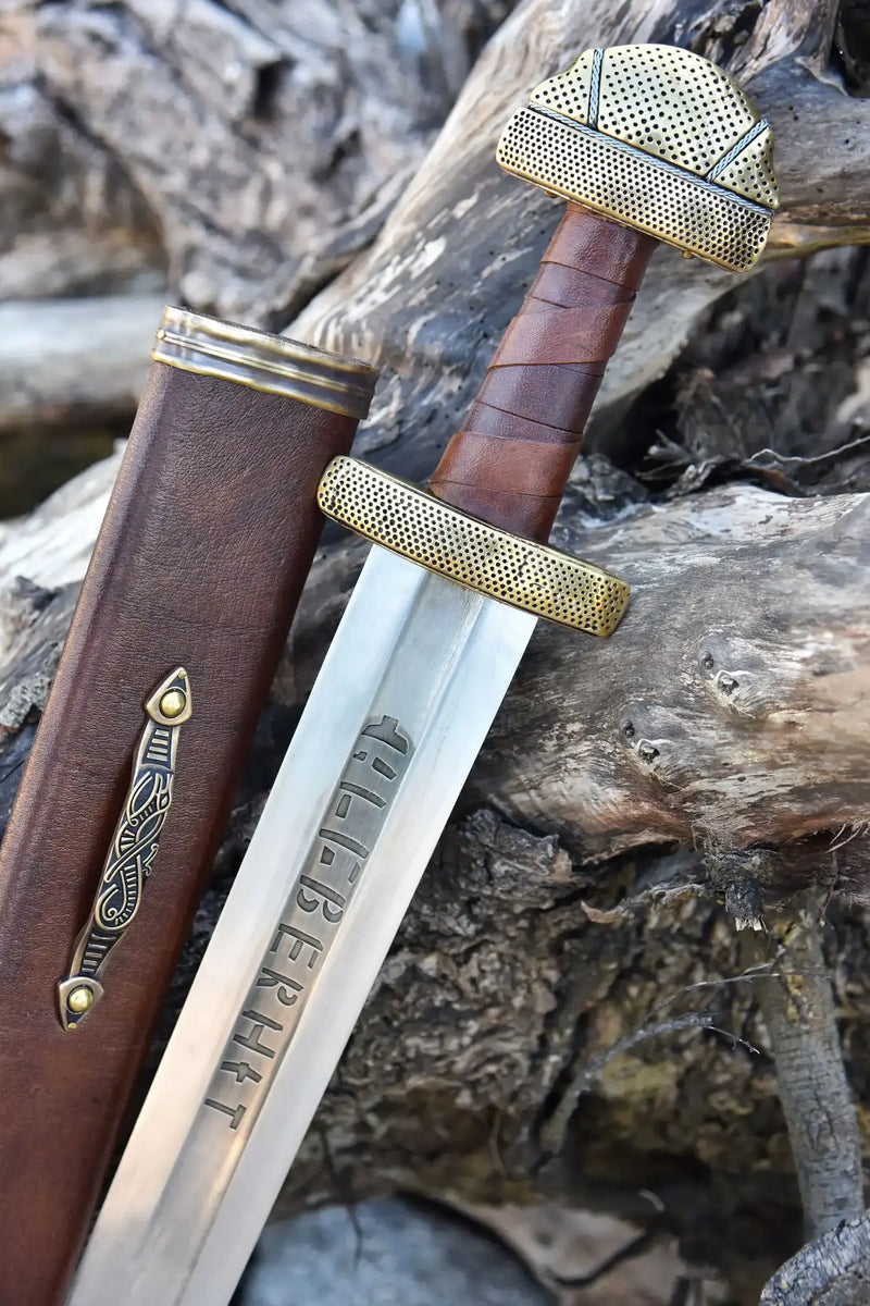 Rusvik Viking sword Petersen E1 Gnezdovo, semi-sharp