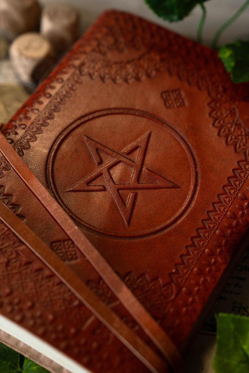 Libro di pelle Pentagramma 