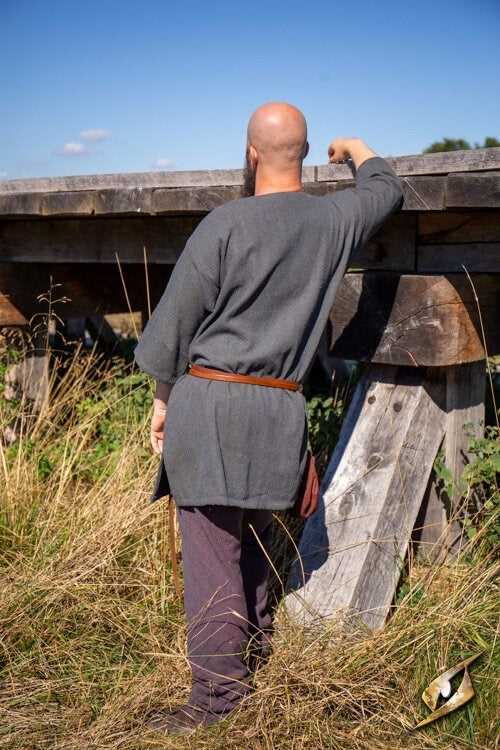 Viking tuniek Arvis, vissegraatmotief, Ranger grijs