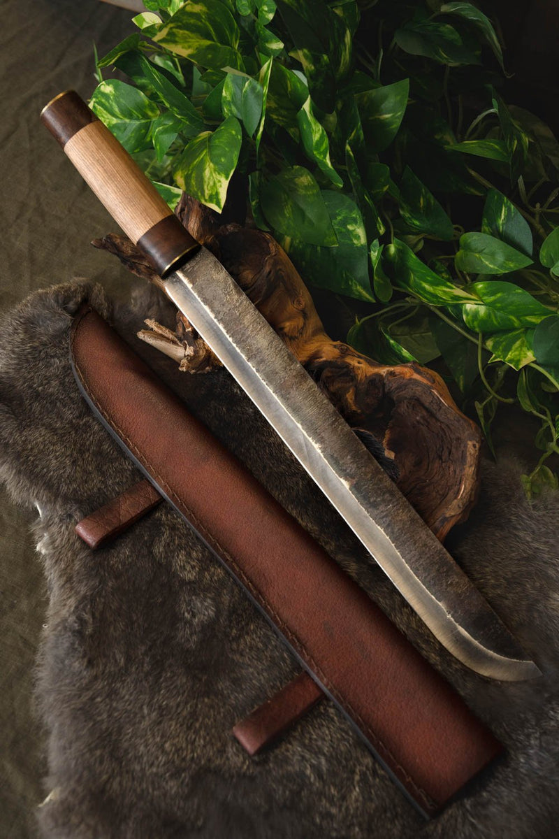 Germaanse sax Leuthari, semi-scherp