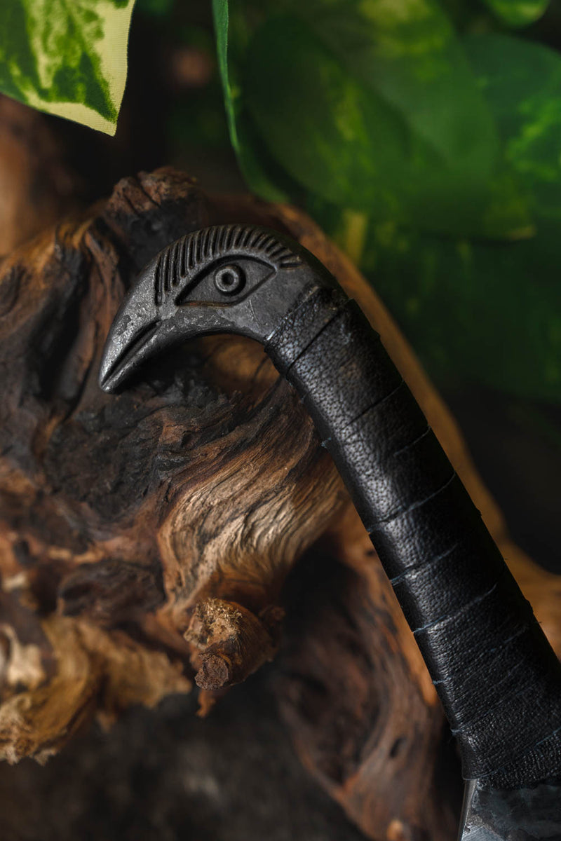 Celtic knife with bird motif, semi-sharp