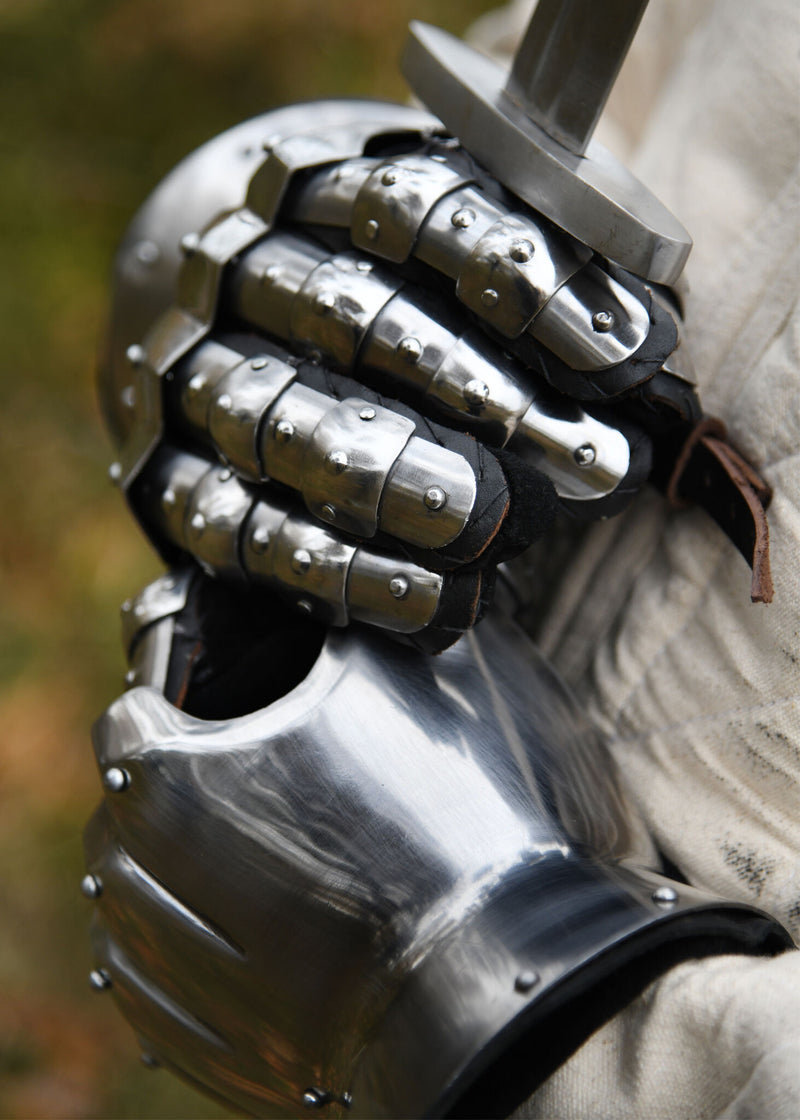 Zandloper handschoenen Wighelm, 1350-1410, 1.6 mm