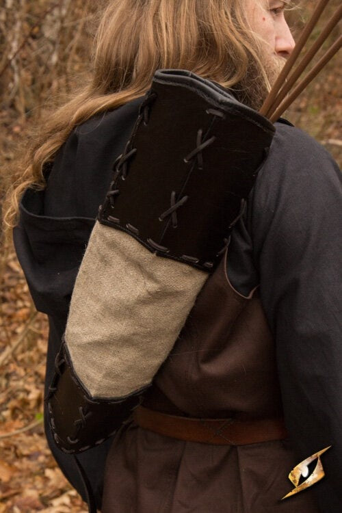 Pijlenkoker Atilla, zwart