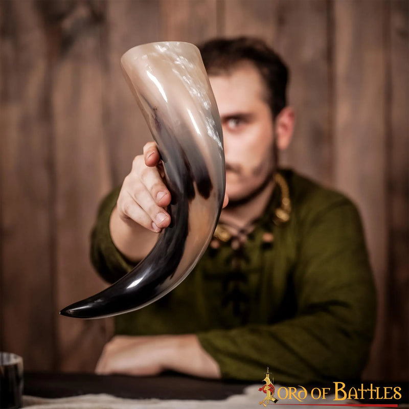 Natürliches Trinkhorn 650-1000 ml