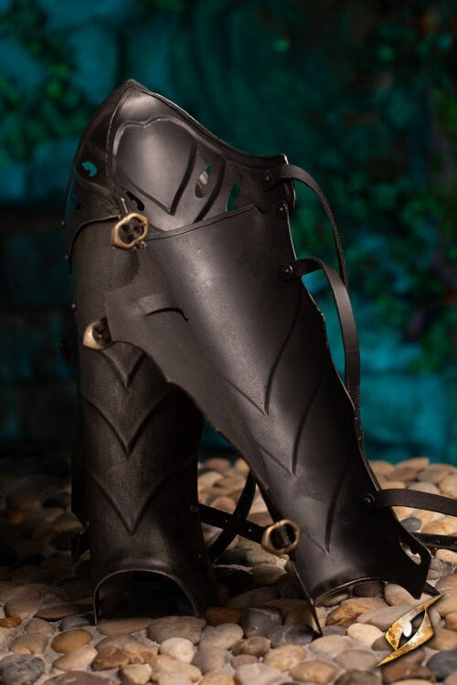 Dark Elven Eventide greaves, 1 mm