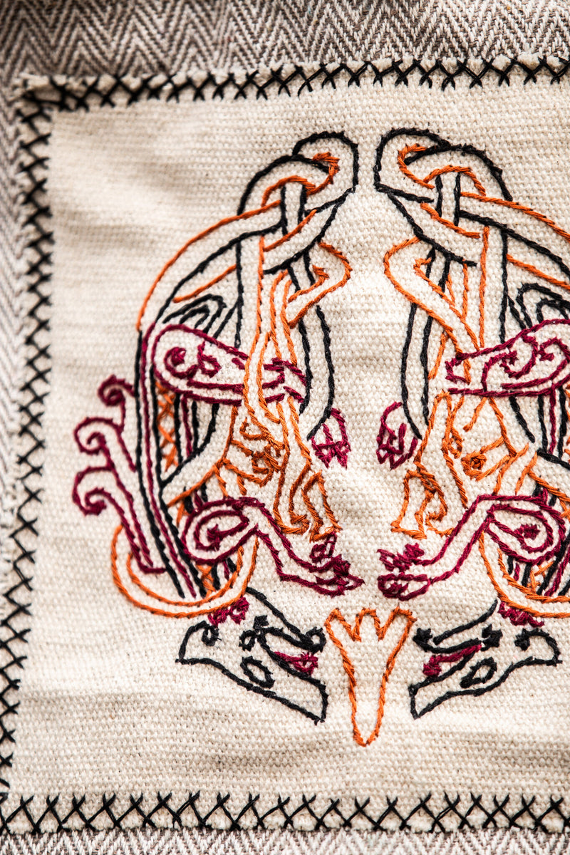 Broderet viking skuldertaske urnes med Vishegrat -motiv