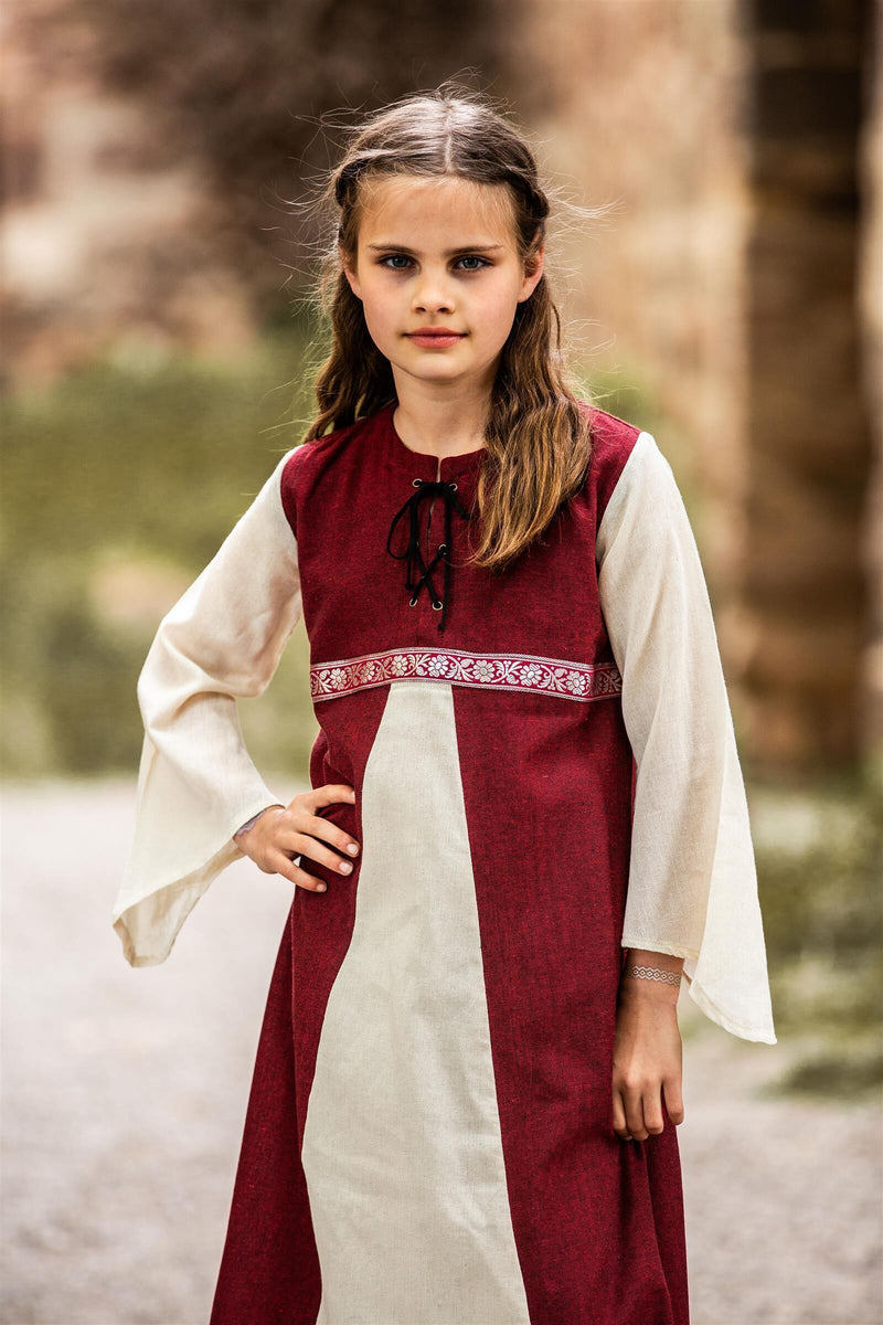 Dziewczyny ubierają się Ariane, czerwona biała