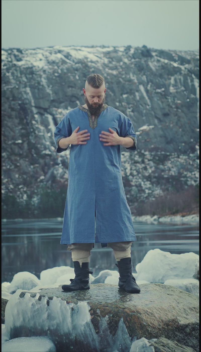 Tunique celtique, manches courtes, bleu clair 