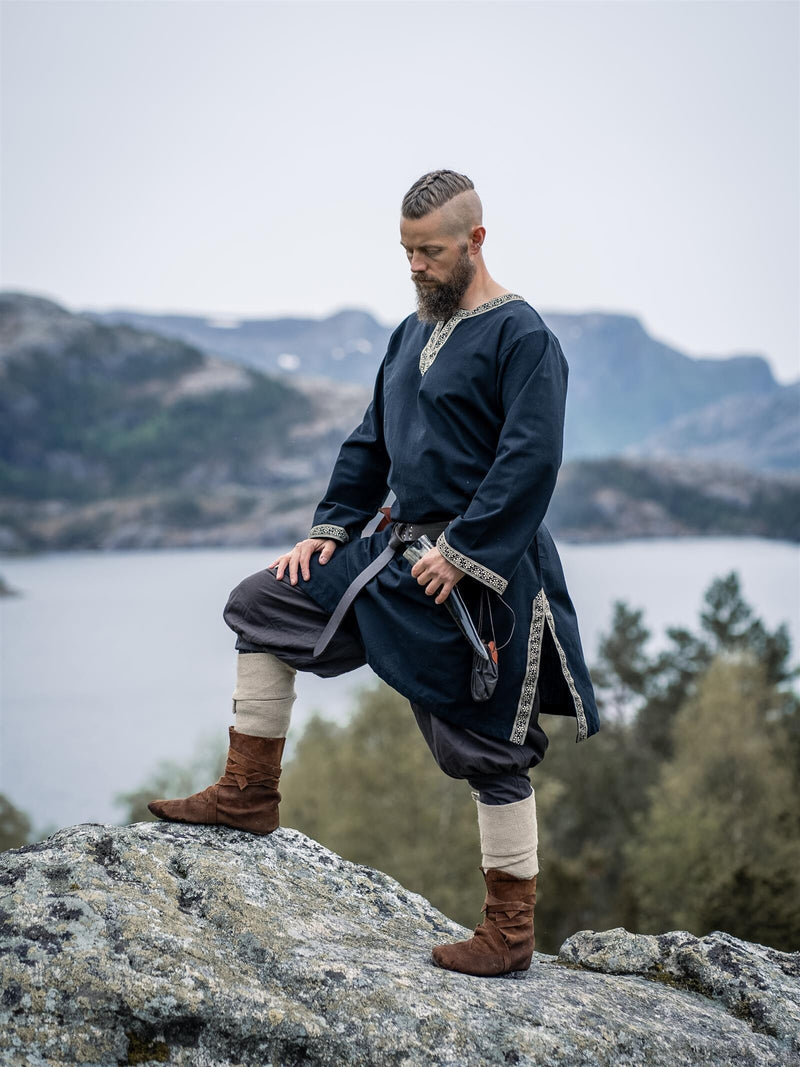 Keltische tuniek Finn zwart