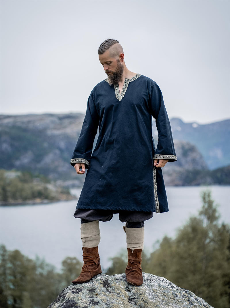 Keltische tuniek Finn zwart
