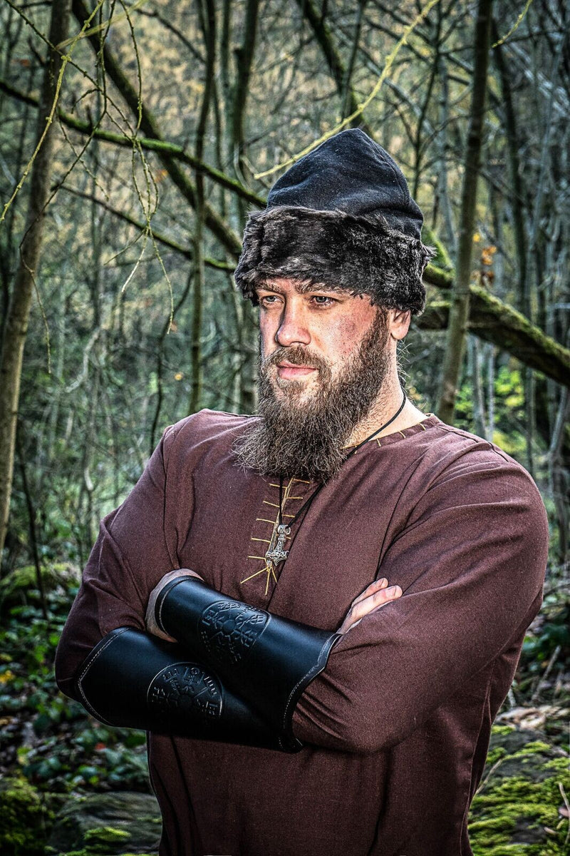 Tunica con orlo autentico, marrone scuro 